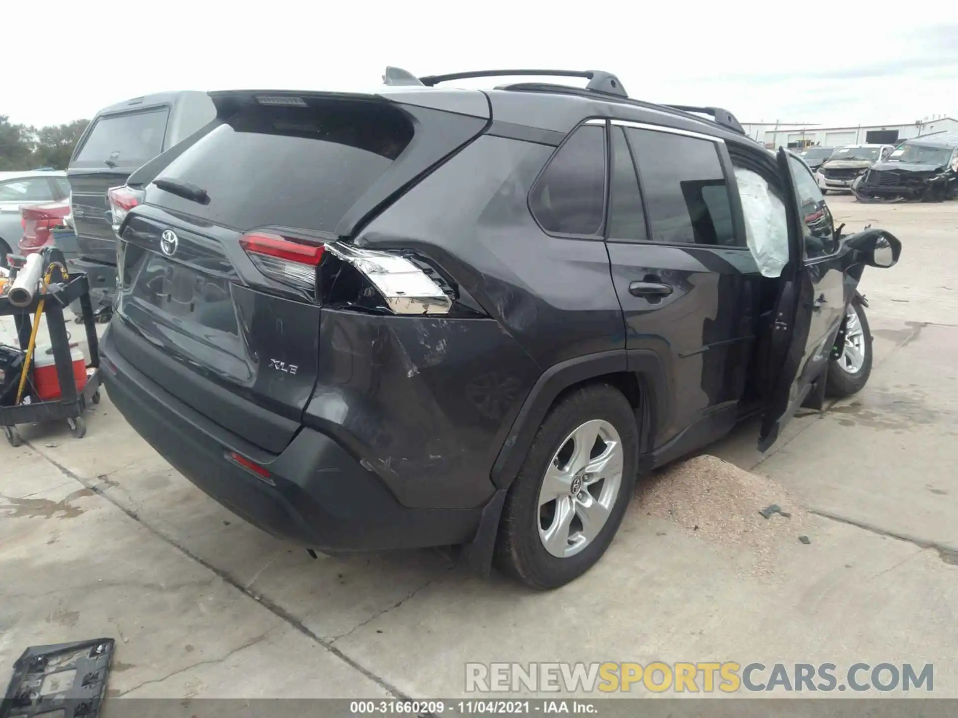 4 Photograph of a damaged car 2T3W1RFVXLW102002 TOYOTA RAV4 2020