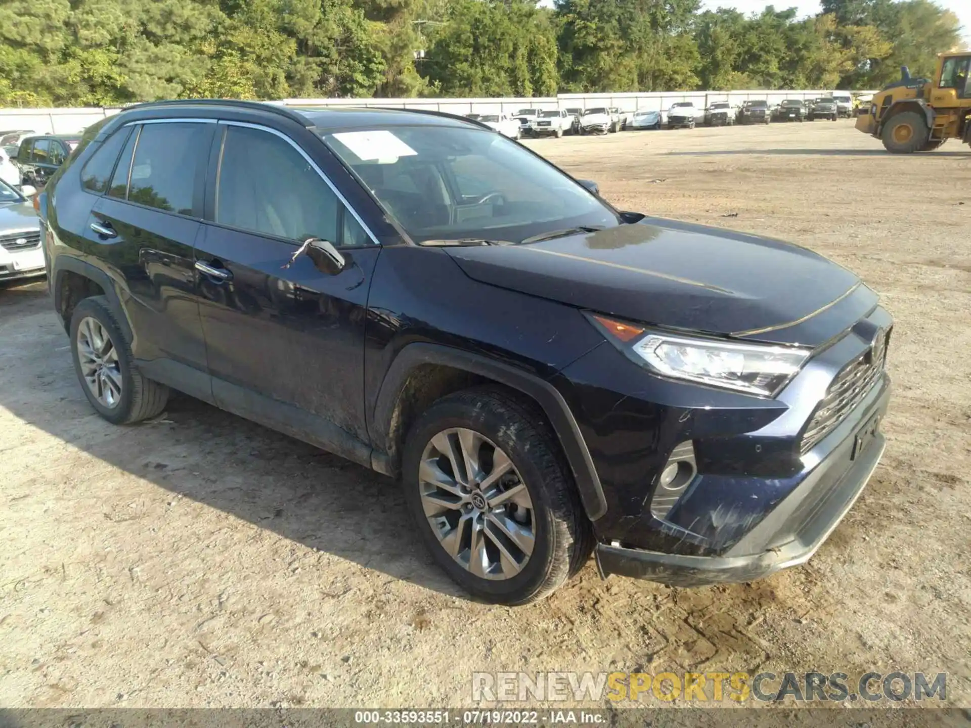 1 Photograph of a damaged car 2T3Y1RFV2LW099069 TOYOTA RAV4 2020