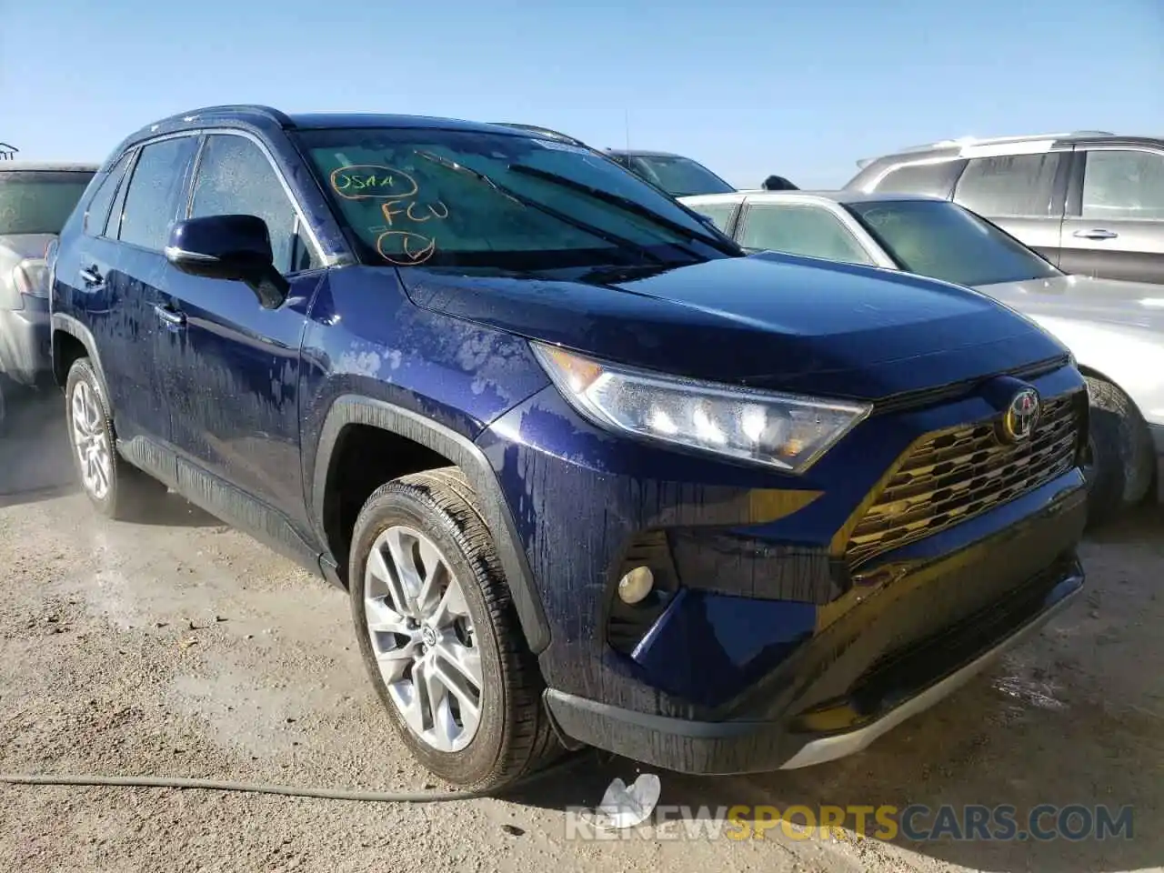 1 Photograph of a damaged car 2T3Y1RFV3LC056202 TOYOTA RAV4 2020