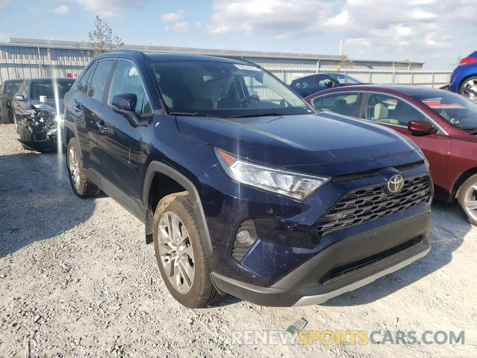 1 Photograph of a damaged car 2T3Y1RFV5LC076516 TOYOTA RAV4 2020