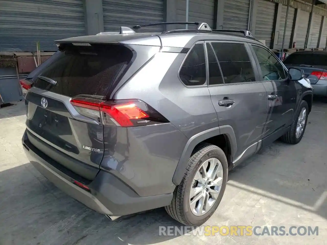 4 Photograph of a damaged car 2T3Y1RFV5LW090043 TOYOTA RAV4 2020