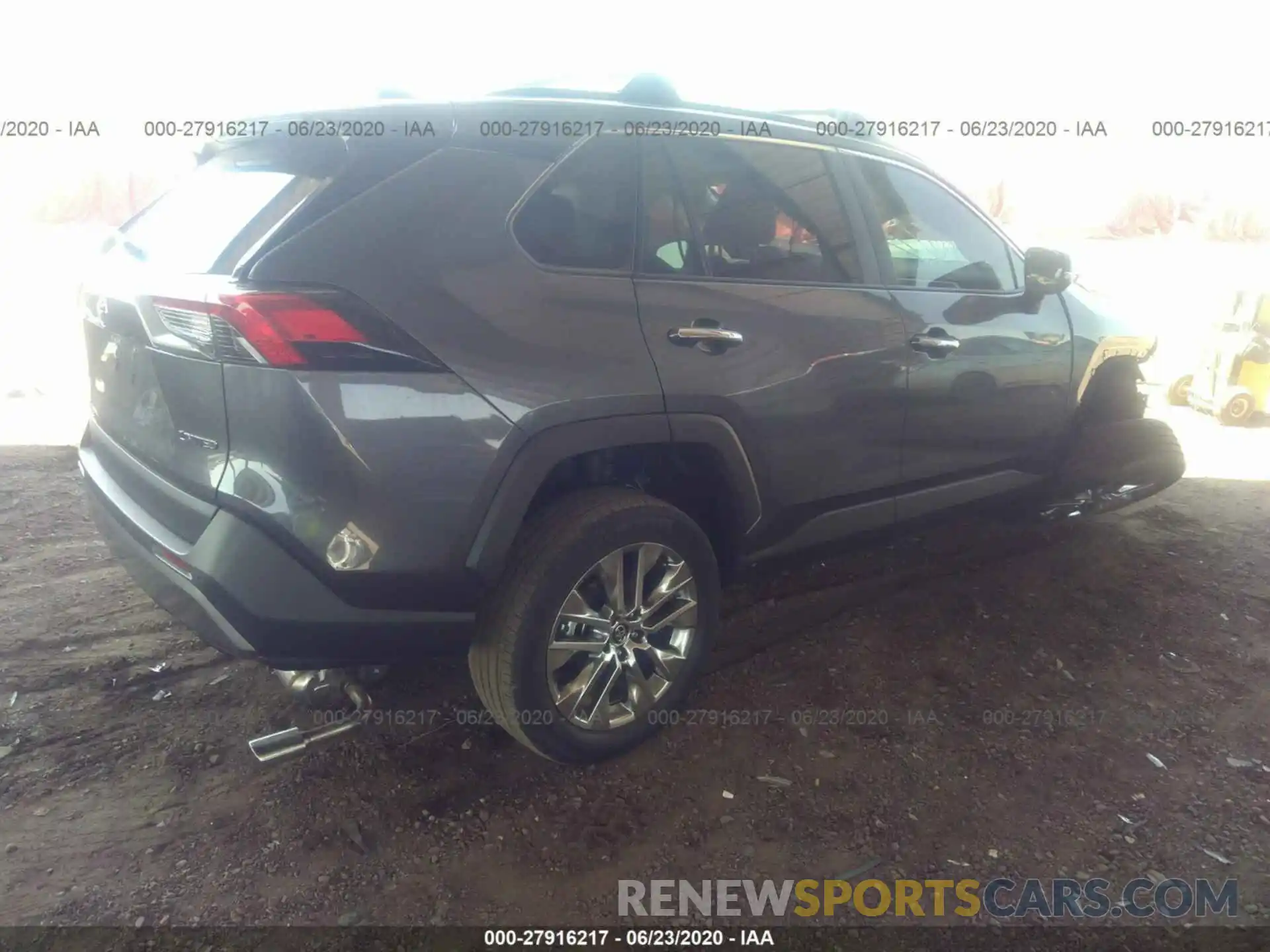 4 Photograph of a damaged car 2T3Y1RFV7LW080954 TOYOTA RAV4 2020