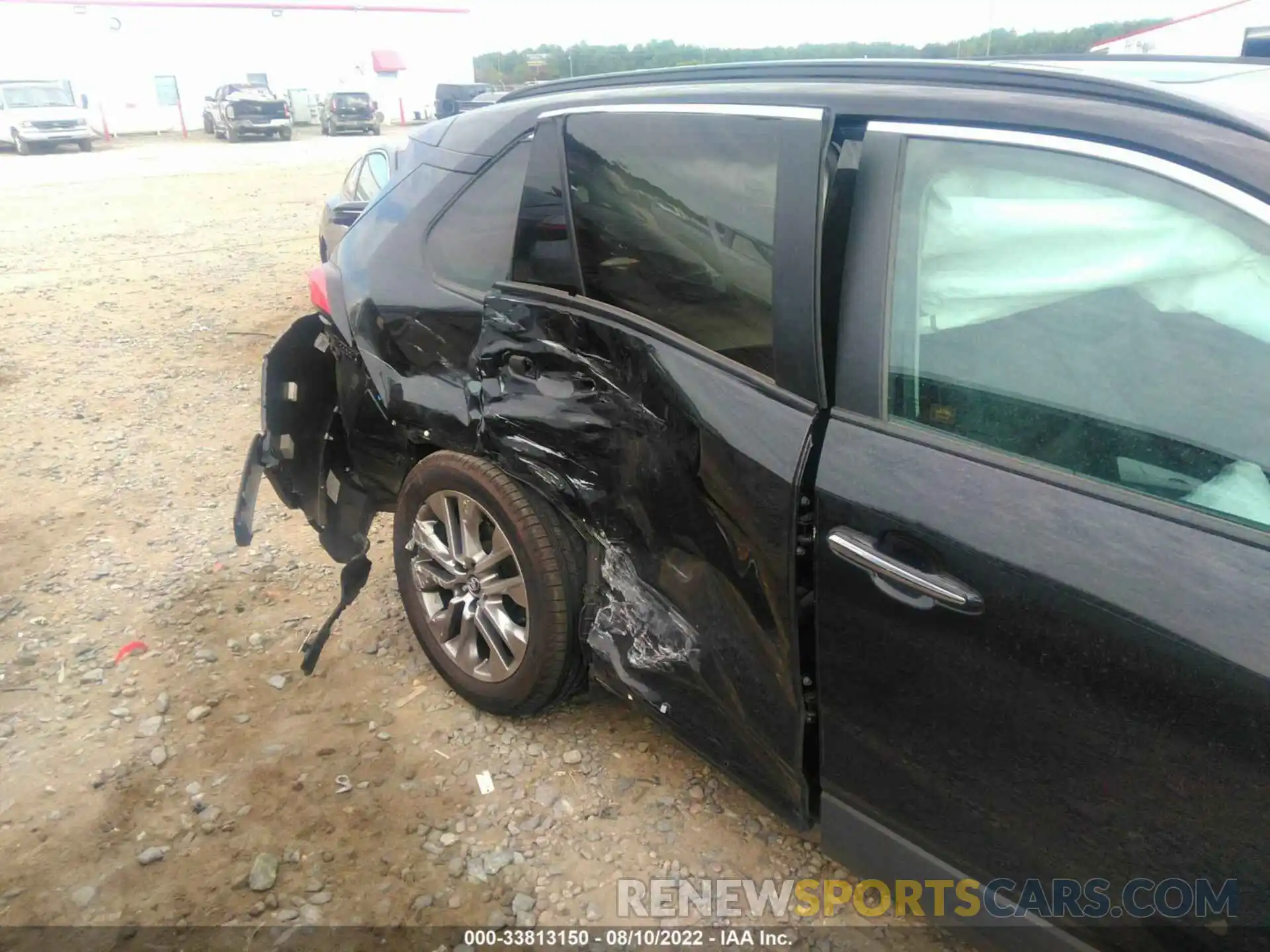 6 Photograph of a damaged car 2T3Y1RFV8LW066853 TOYOTA RAV4 2020