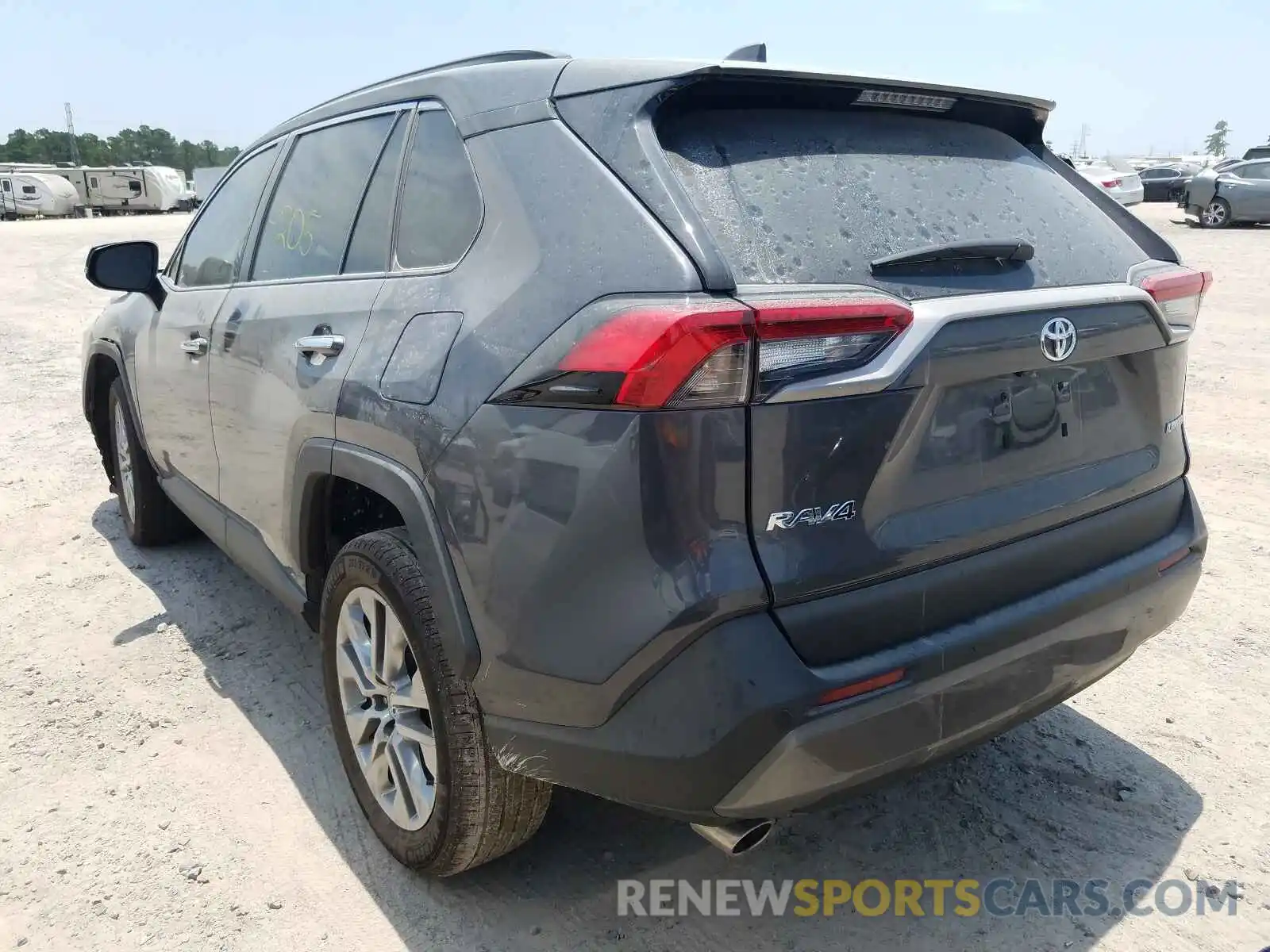 3 Photograph of a damaged car 2T3Y1RFV9LW072631 TOYOTA RAV4 2020