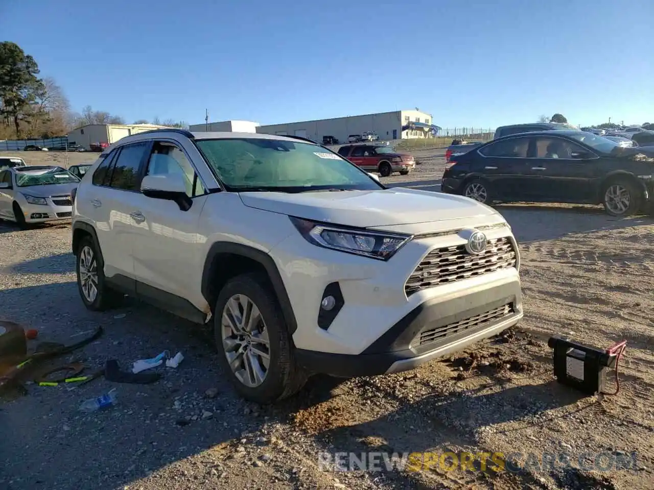 1 Photograph of a damaged car 2T3Y1RFVXLC058609 TOYOTA RAV4 2020