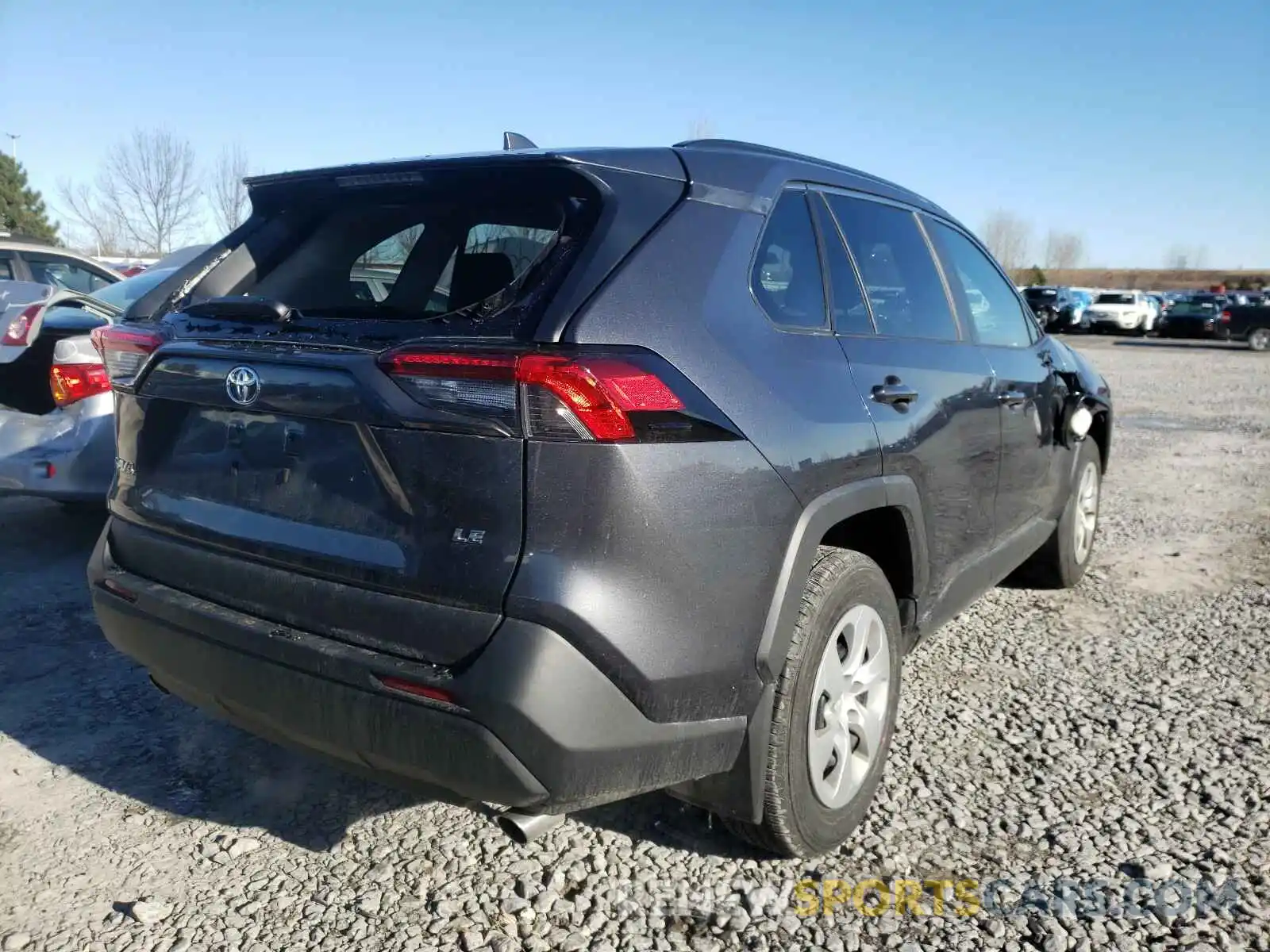 4 Photograph of a damaged car 2T3Z1RFV6LC073662 TOYOTA RAV4 2020