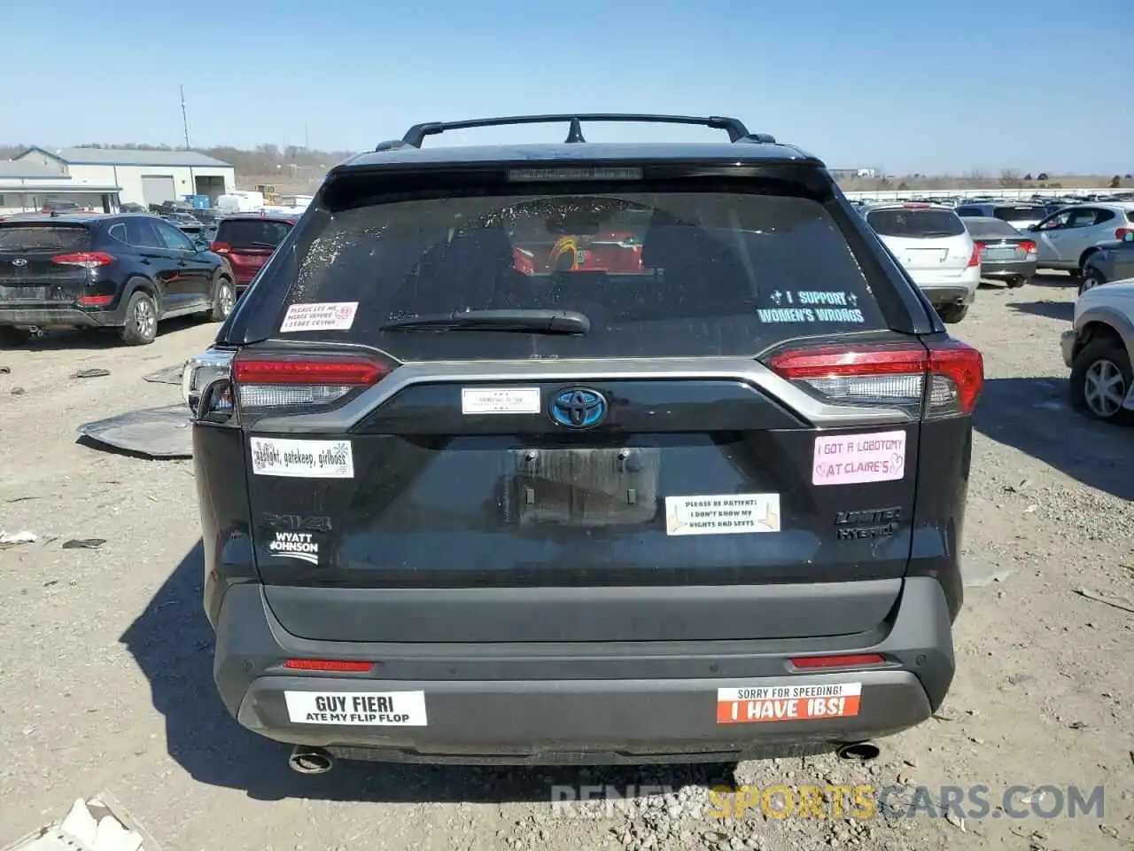 6 Photograph of a damaged car 4T3D6RFV2LU002503 TOYOTA RAV4 2020