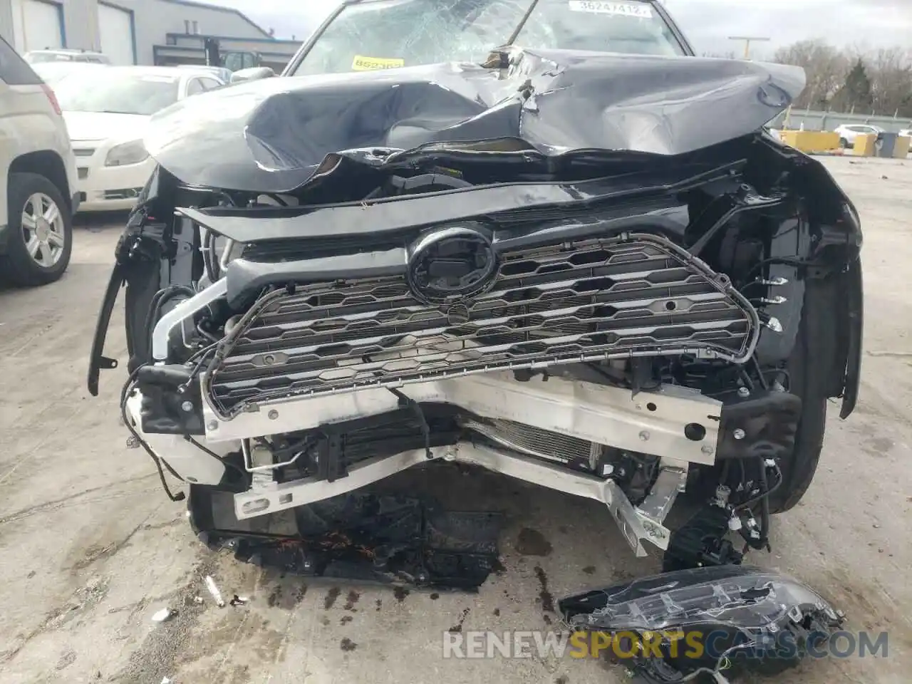 9 Photograph of a damaged car 4T3D6RFV6LU004058 TOYOTA RAV4 2020