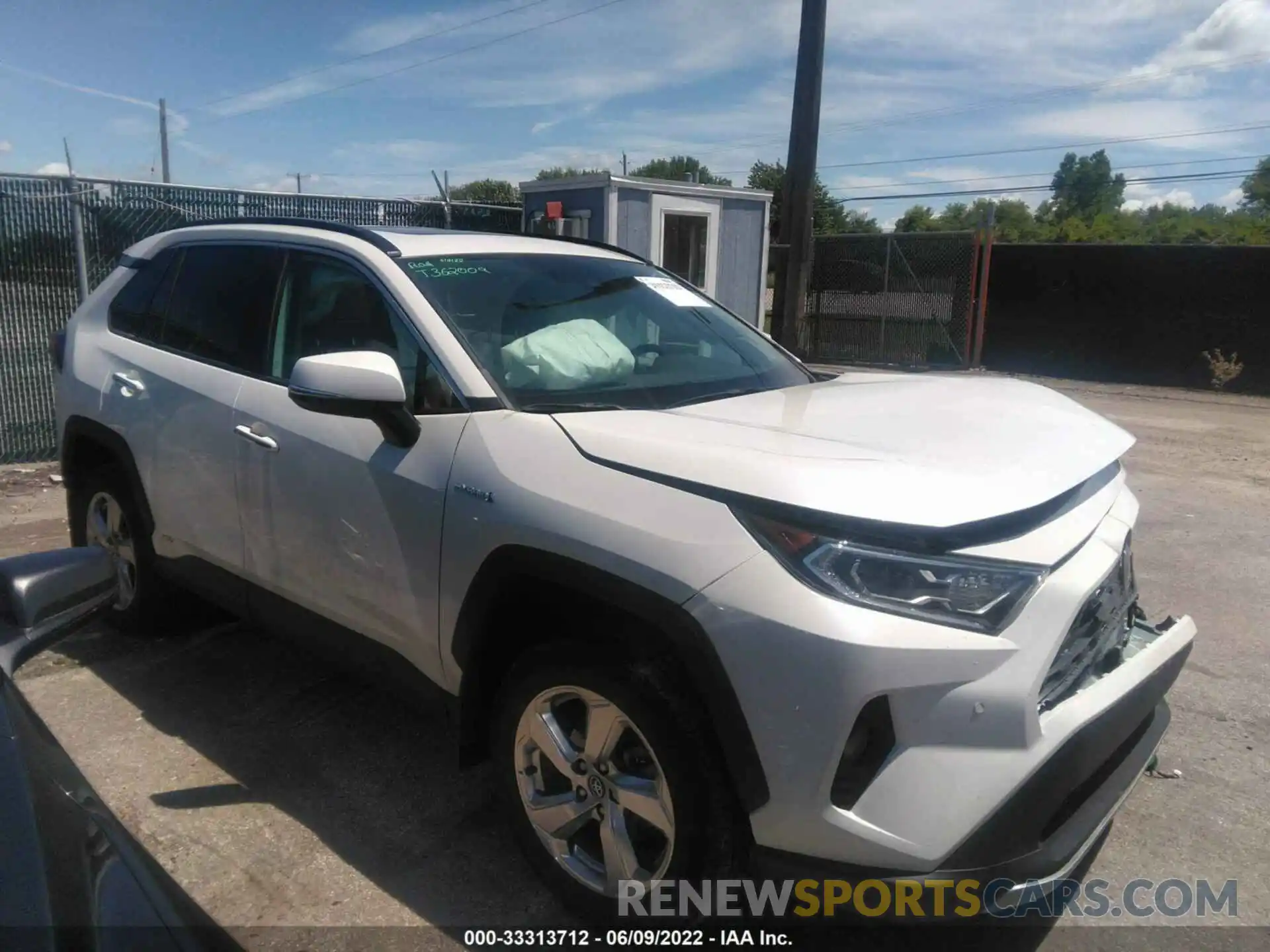 1 Photograph of a damaged car 4T3D6RFV7LU003324 TOYOTA RAV4 2020