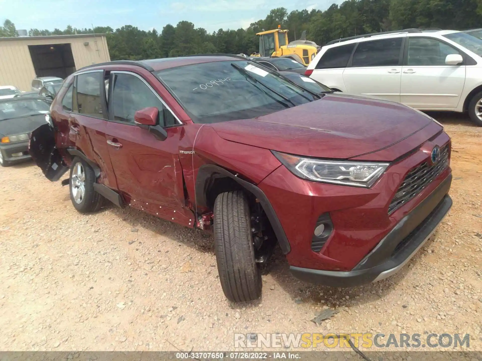 1 Photograph of a damaged car 4T3DWRFV1LU009443 TOYOTA RAV4 2020