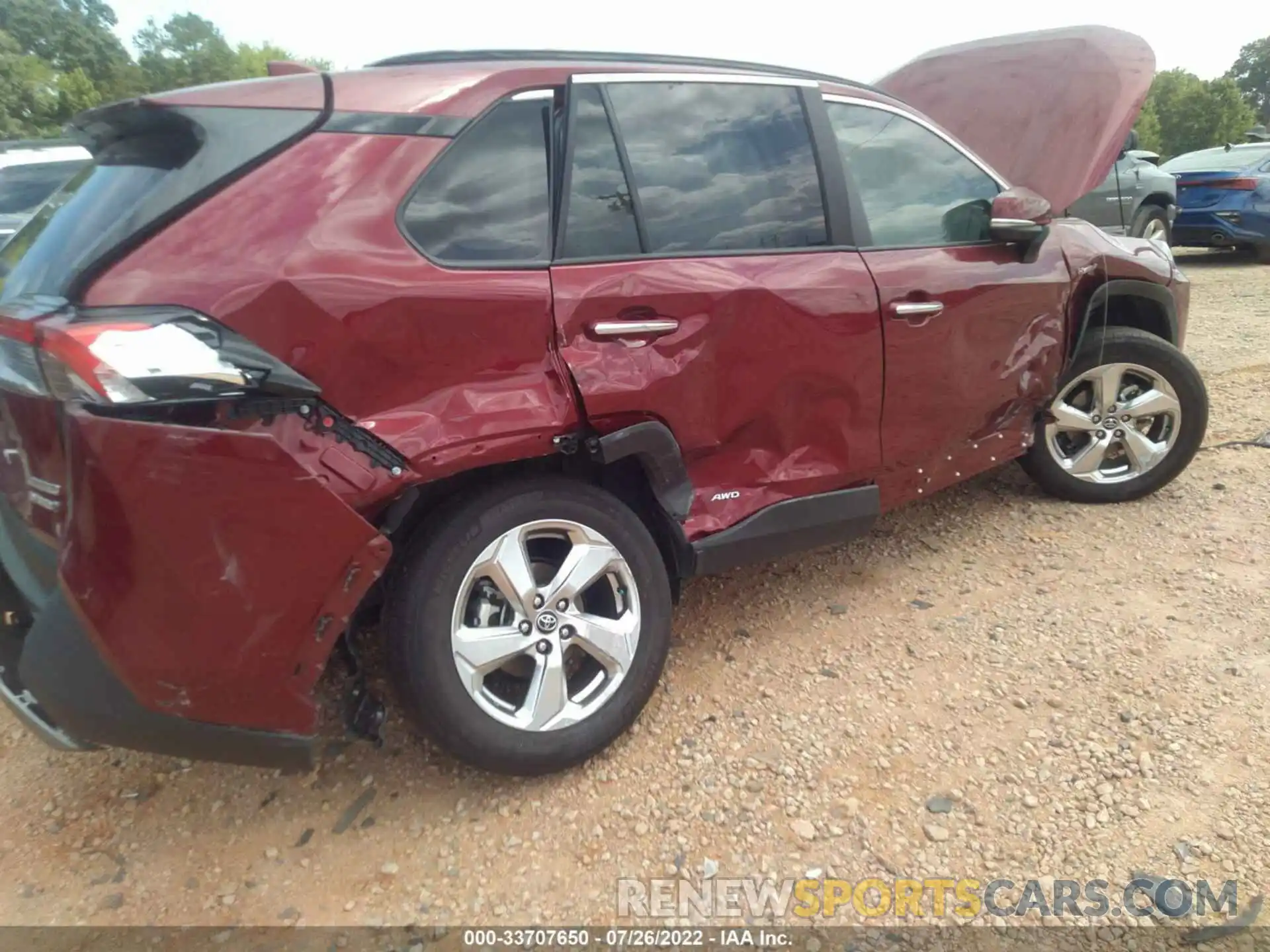 6 Photograph of a damaged car 4T3DWRFV1LU009443 TOYOTA RAV4 2020