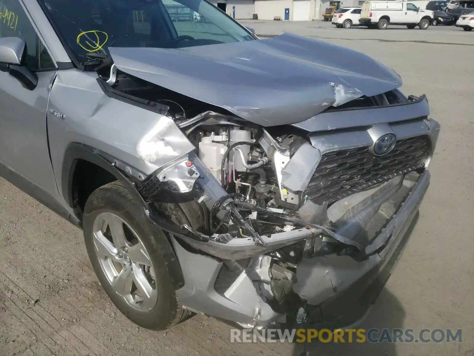 9 Photograph of a damaged car 4T3DWRFV1LU010737 TOYOTA RAV4 2020