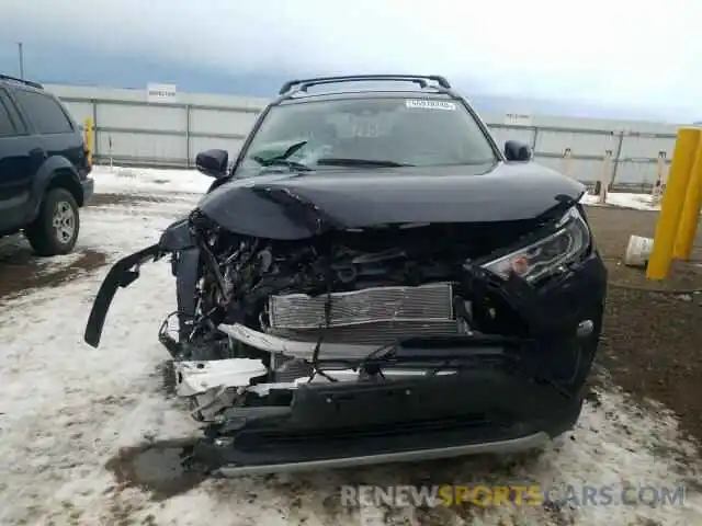 9 Photograph of a damaged car 4T3DWRFVXLU006704 TOYOTA RAV4 2020