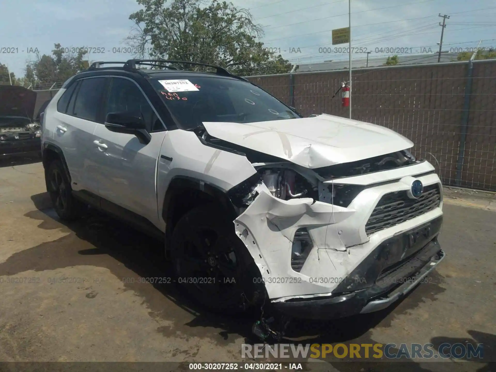 1 Photograph of a damaged car 4T3E6RFV2LU003073 TOYOTA RAV4 2020