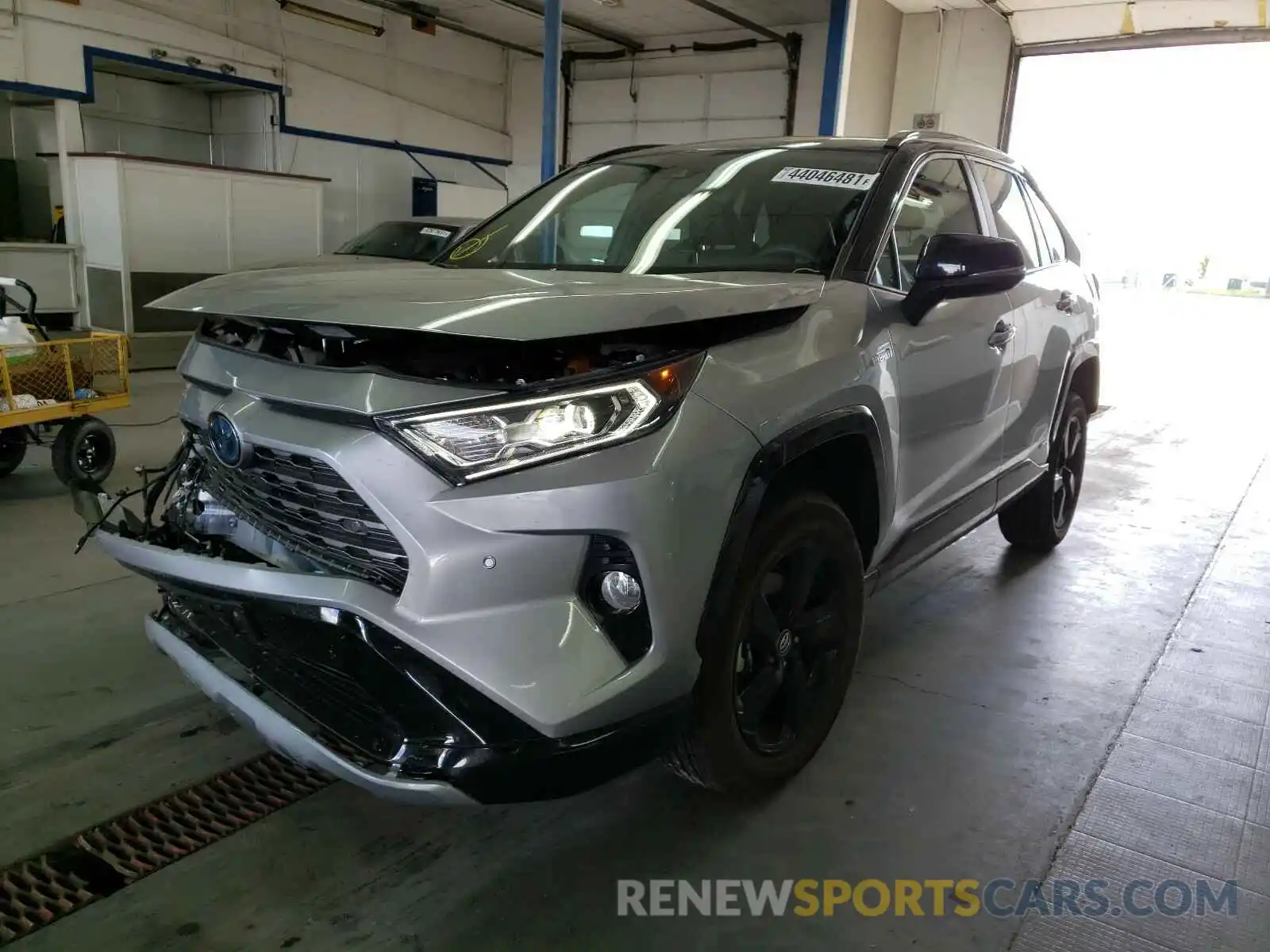 2 Photograph of a damaged car 4T3E6RFV5LU001348 TOYOTA RAV4 2020