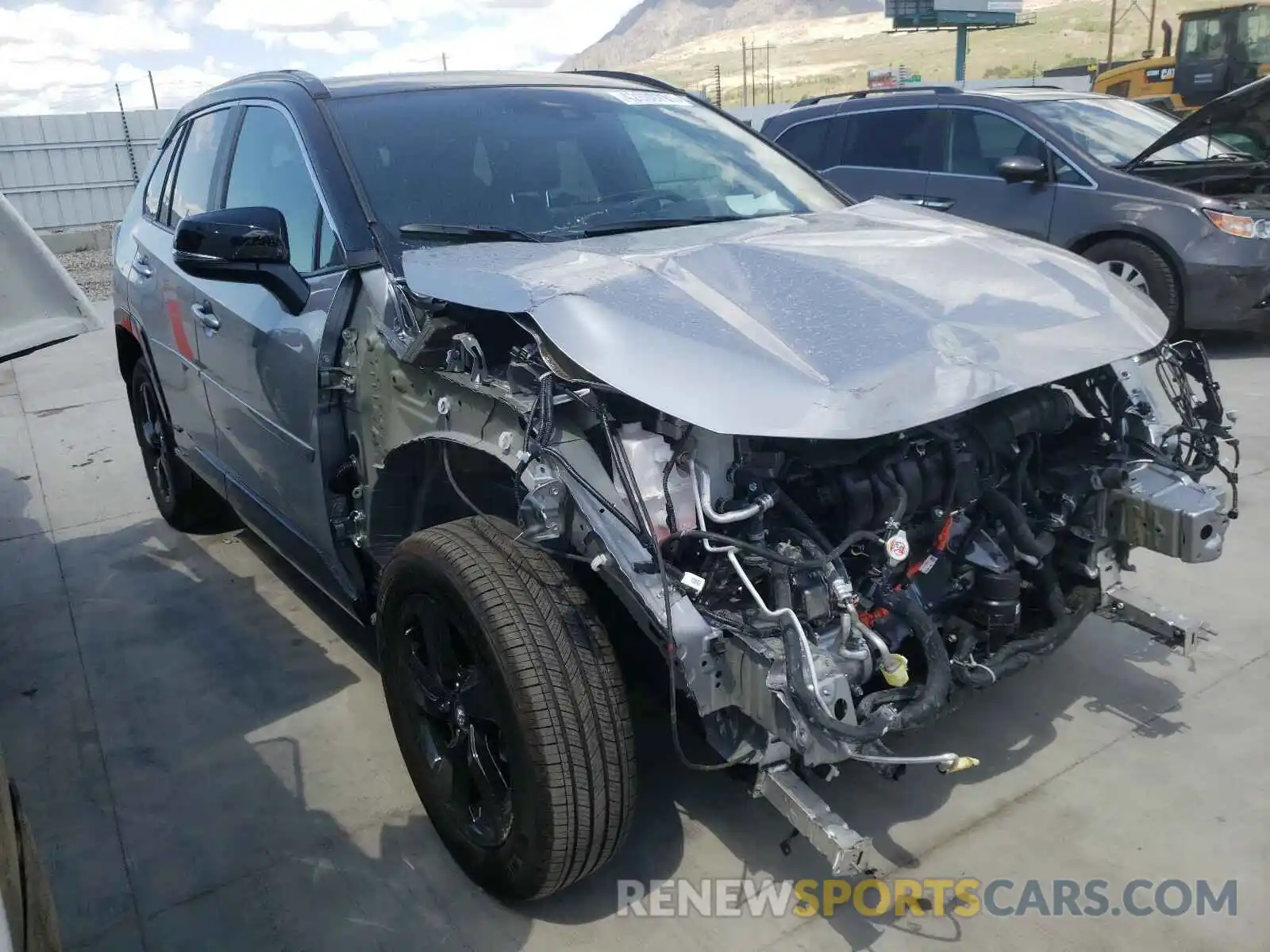 1 Photograph of a damaged car 4T3E6RFV5LU004721 TOYOTA RAV4 2020