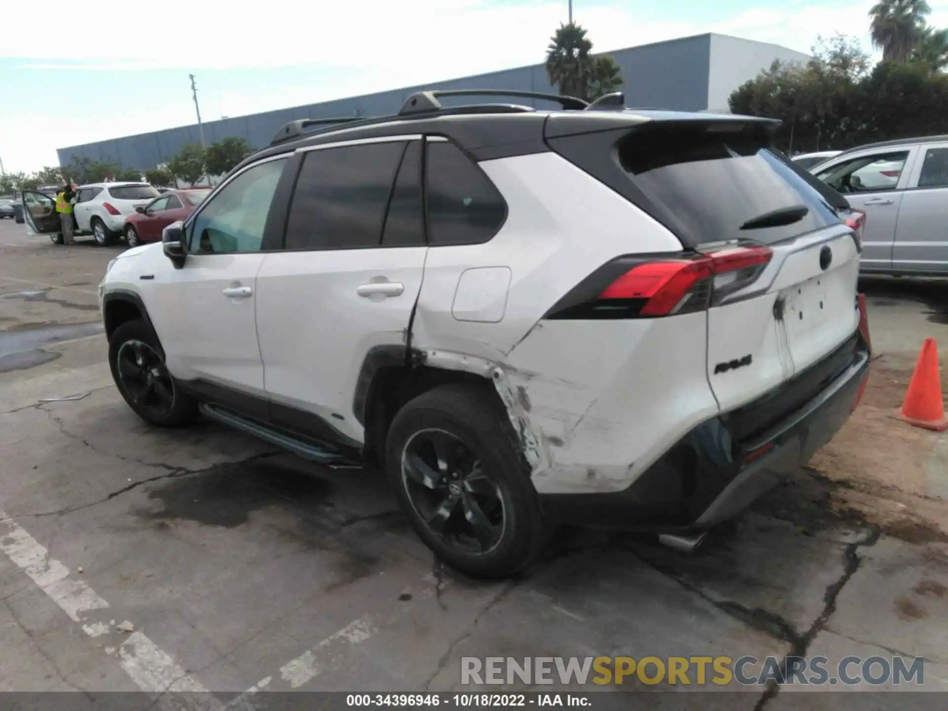 3 Photograph of a damaged car 4T3E6RFV6LU001519 TOYOTA RAV4 2020