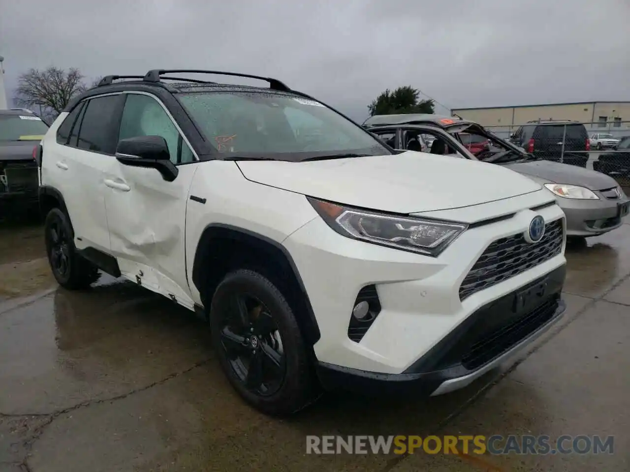 1 Фотография поврежденного автомобиля 4T3E6RFV7LU003330 TOYOTA RAV4 2020