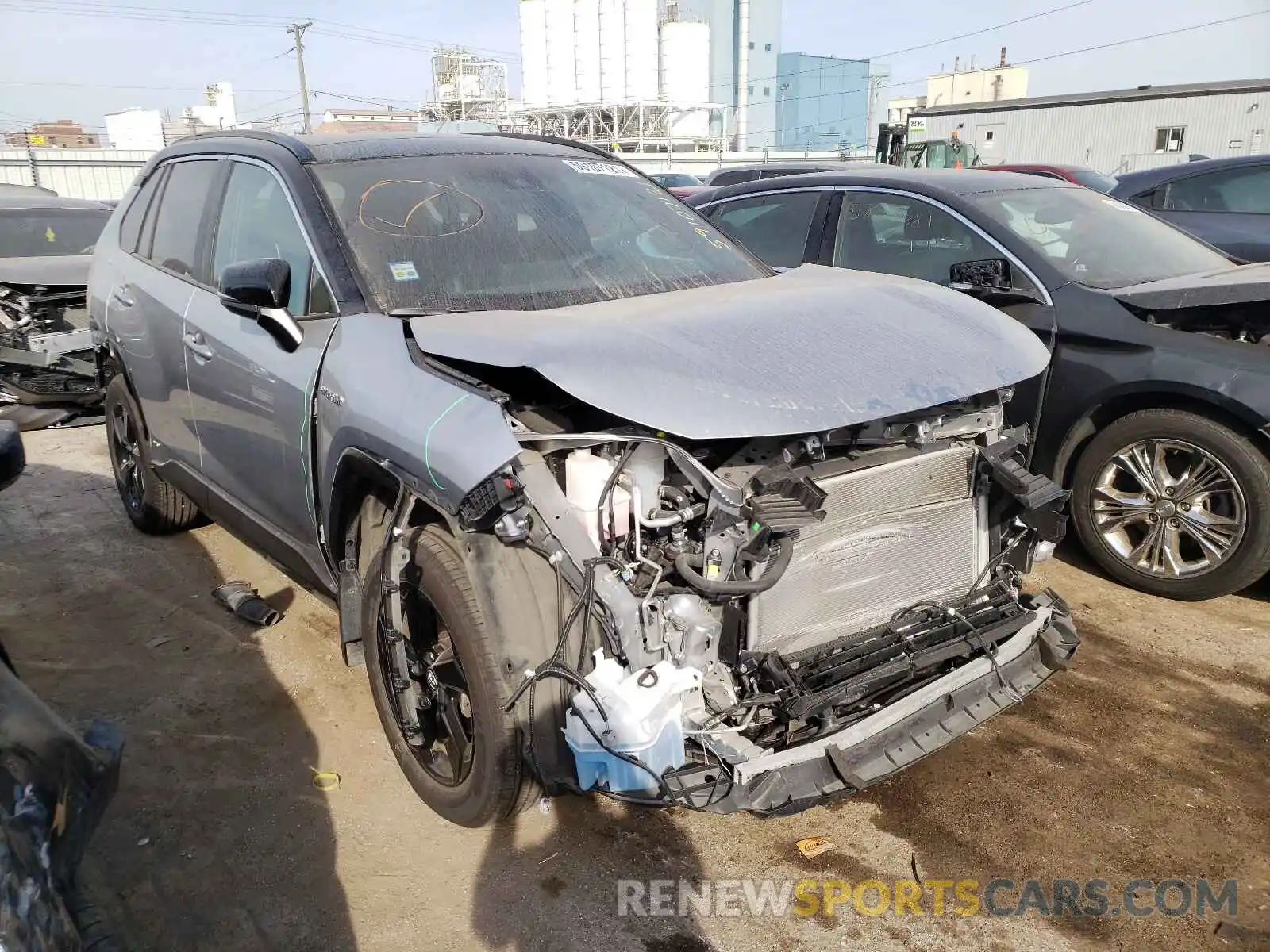 1 Photograph of a damaged car 4T3E6RFV7LU005563 TOYOTA RAV4 2020