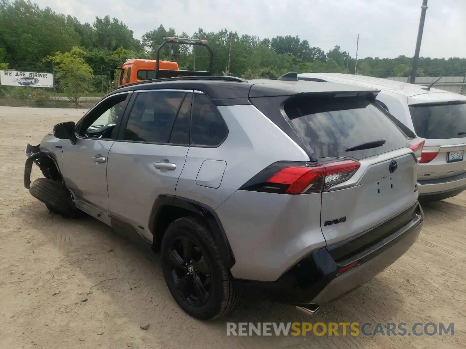 3 Photograph of a damaged car 4T3E6RFV9LU001028 TOYOTA RAV4 2020