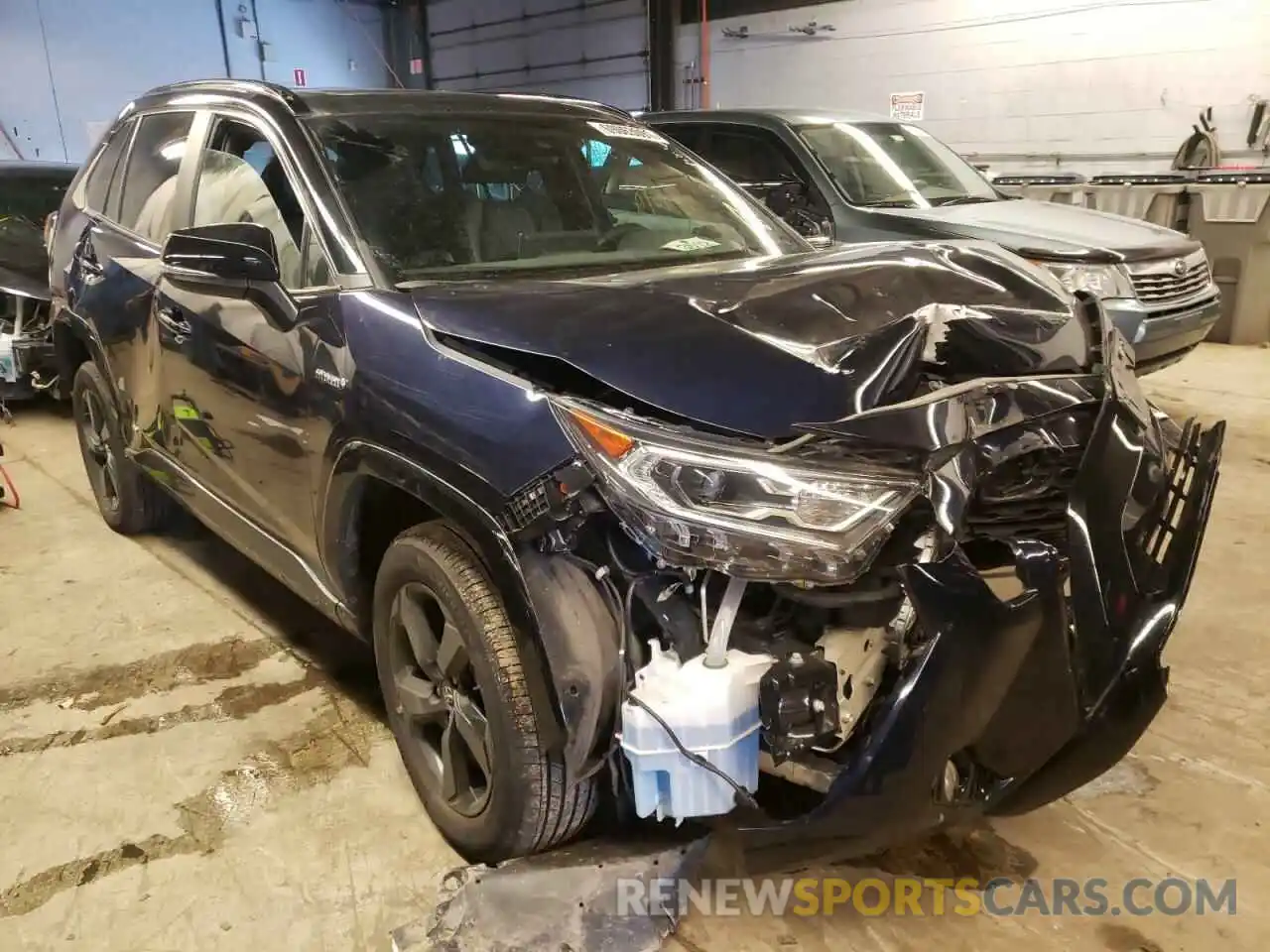 1 Photograph of a damaged car 4T3E6RFV9LU004124 TOYOTA RAV4 2020