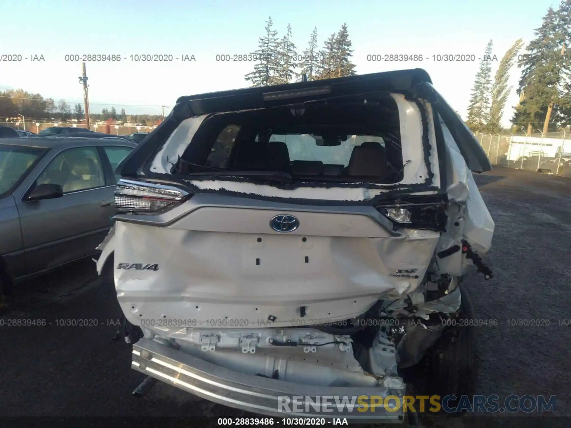 6 Photograph of a damaged car 4T3EWRFV0LU008353 TOYOTA RAV4 2020