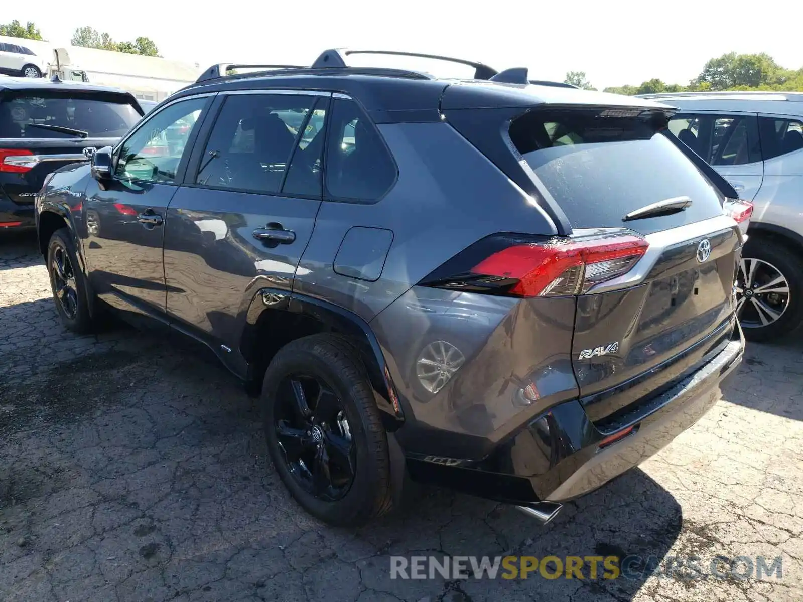 3 Photograph of a damaged car 4T3EWRFV2LU005504 TOYOTA RAV4 2020