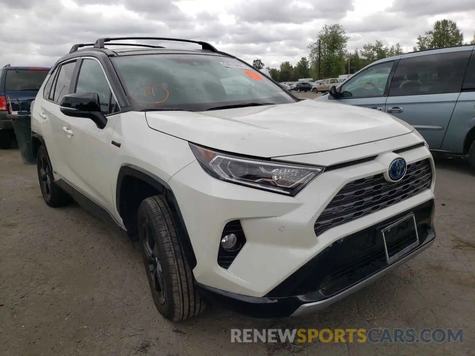 1 Фотография поврежденного автомобиля 4T3EWRFV2LU007592 TOYOTA RAV4 2020