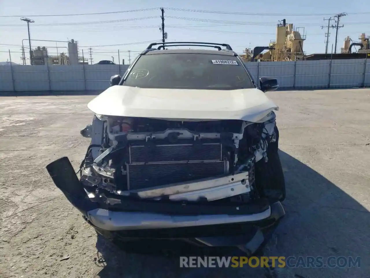 9 Photograph of a damaged car 4T3EWRFV3LU010677 TOYOTA RAV4 2020