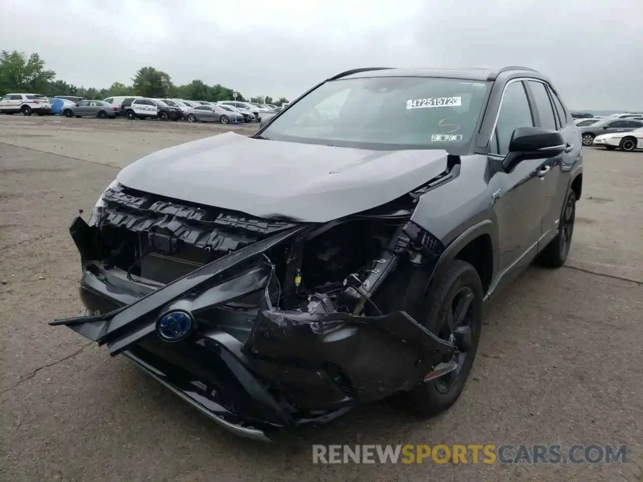 2 Photograph of a damaged car 4T3EWRFV4LU007576 TOYOTA RAV4 2020