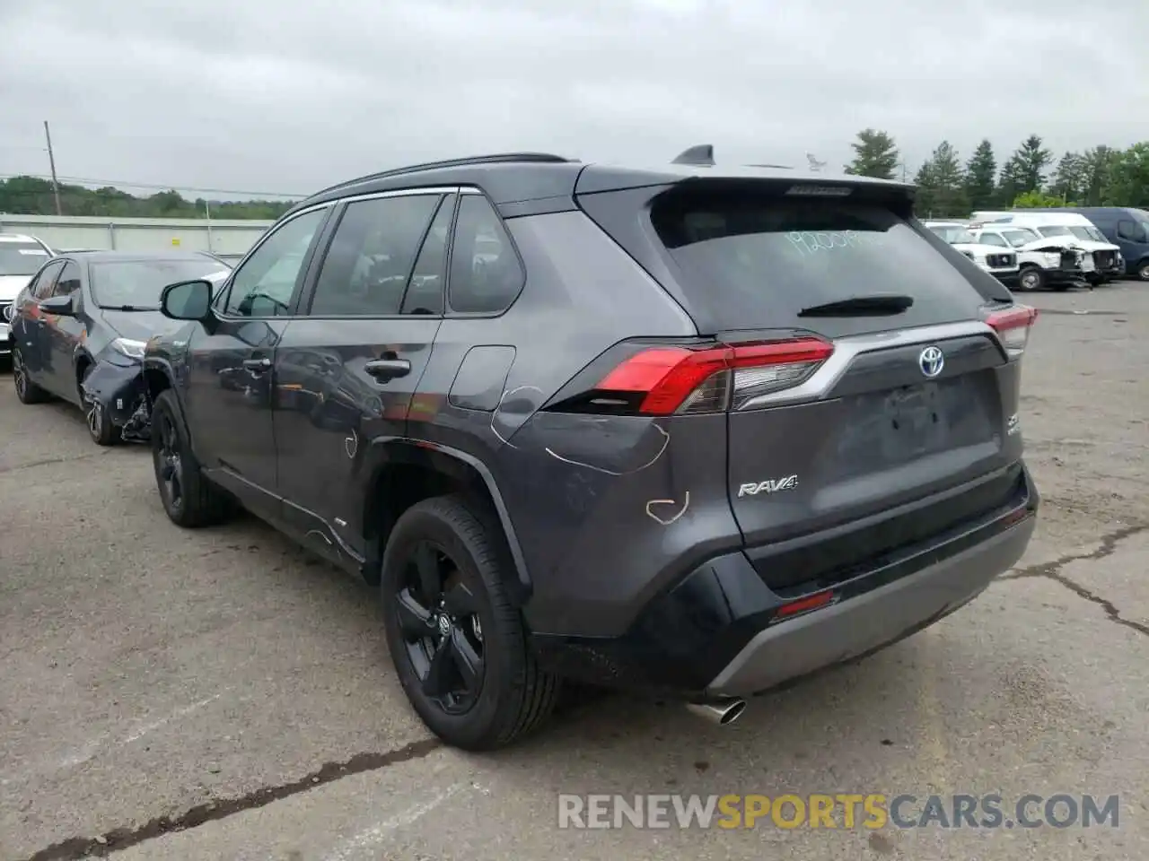 3 Photograph of a damaged car 4T3EWRFV4LU007576 TOYOTA RAV4 2020