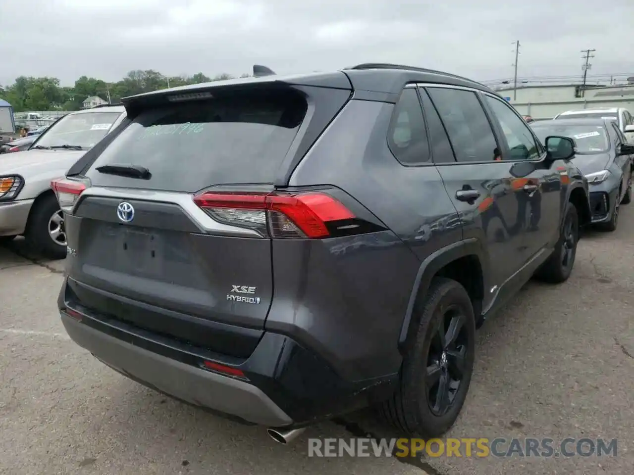 4 Photograph of a damaged car 4T3EWRFV4LU007576 TOYOTA RAV4 2020