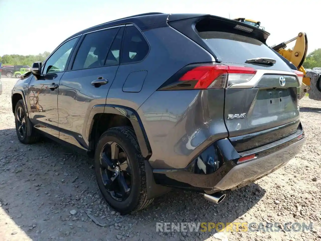 3 Photograph of a damaged car 4T3EWRFV4LU009845 TOYOTA RAV4 2020