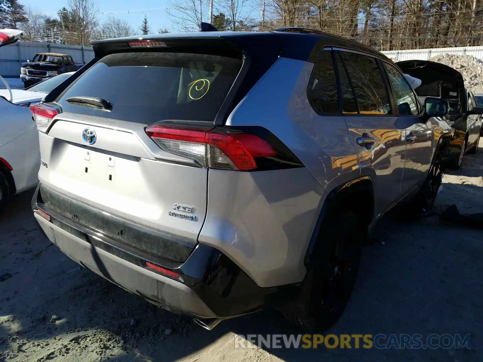 4 Photograph of a damaged car 4T3EWRFV7LU003506 TOYOTA RAV4 2020