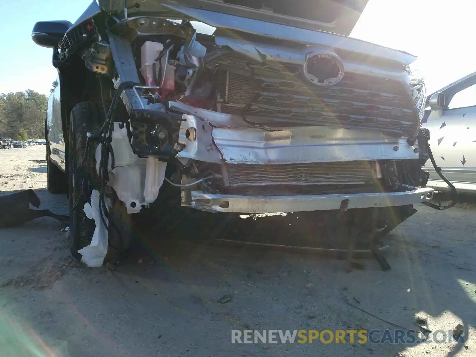 9 Photograph of a damaged car 4T3EWRFV7LU003506 TOYOTA RAV4 2020