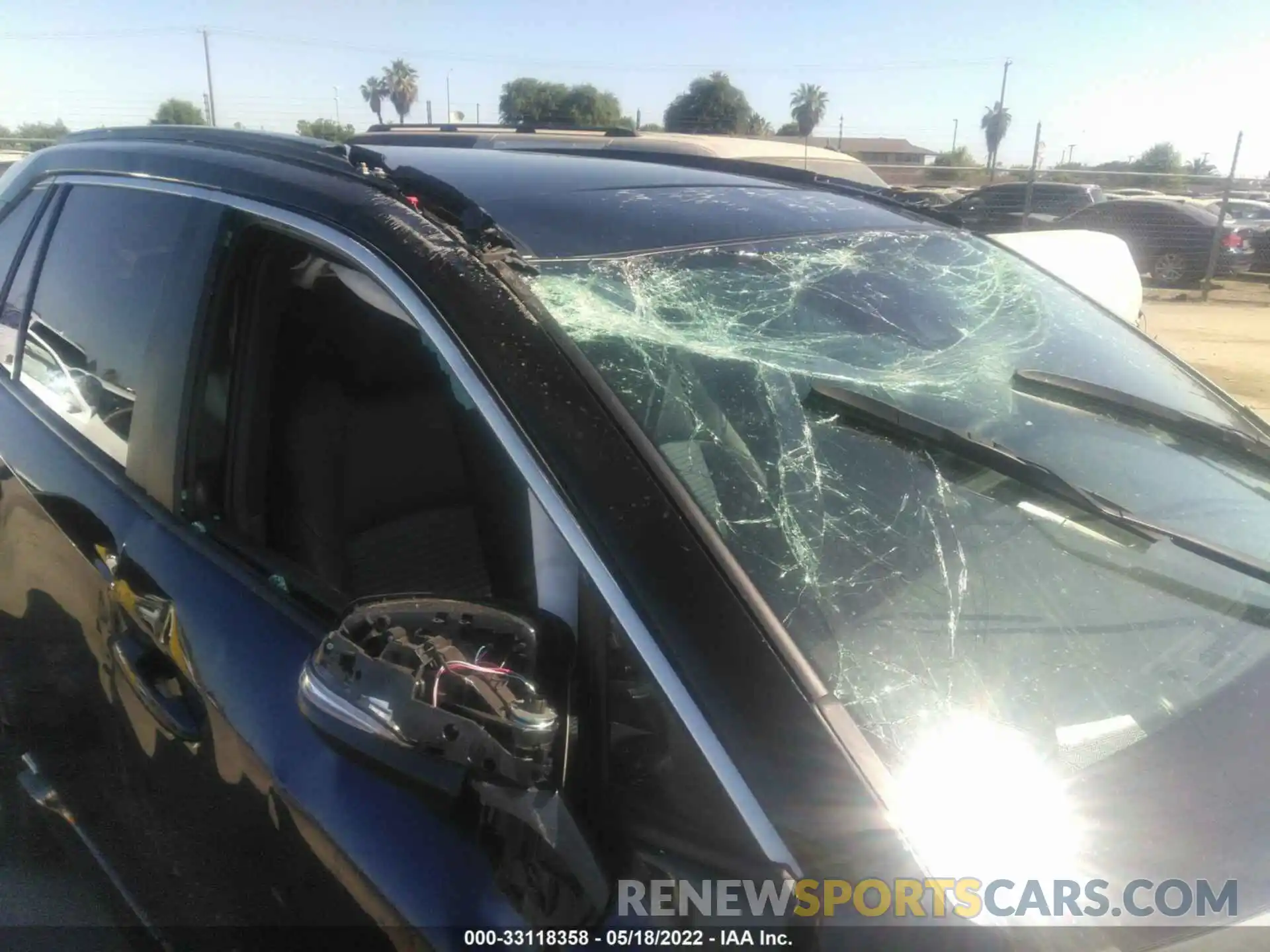 6 Photograph of a damaged car 4T3EWRFV8LU005670 TOYOTA RAV4 2020