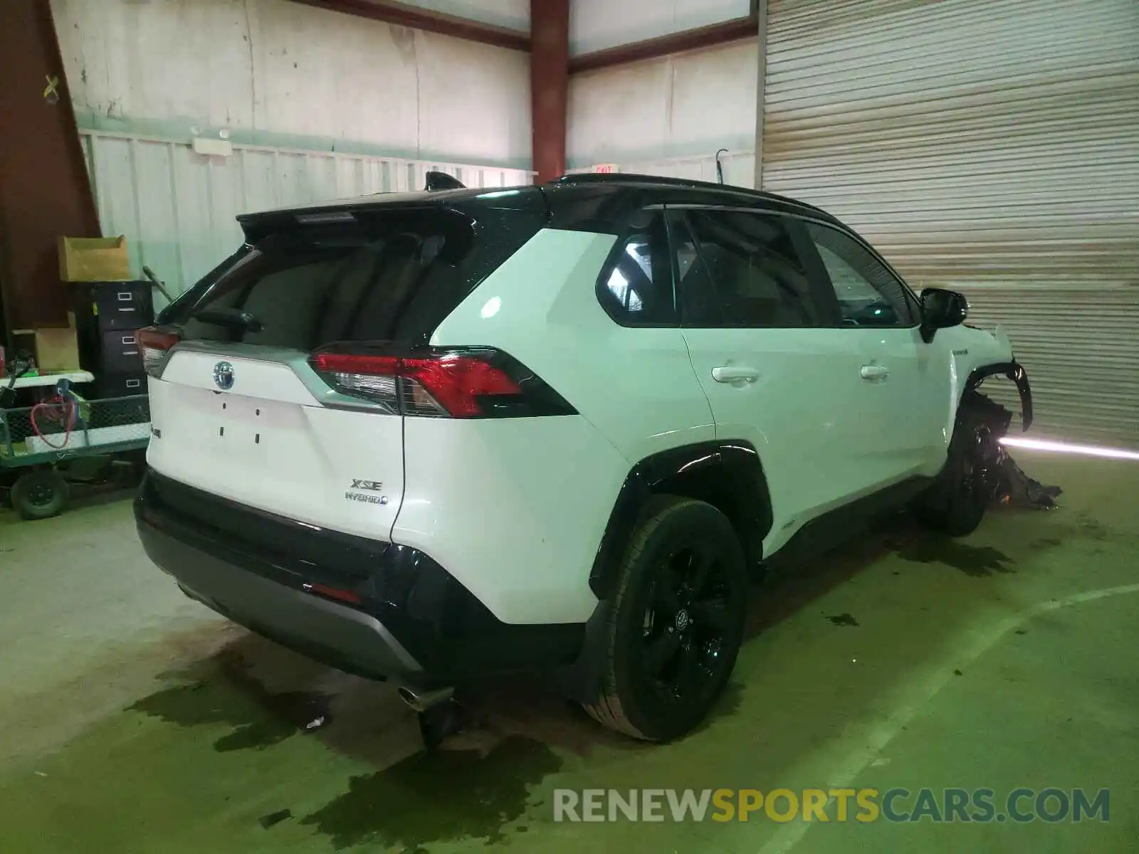 4 Photograph of a damaged car 4T3EWRFV8LU010416 TOYOTA RAV4 2020