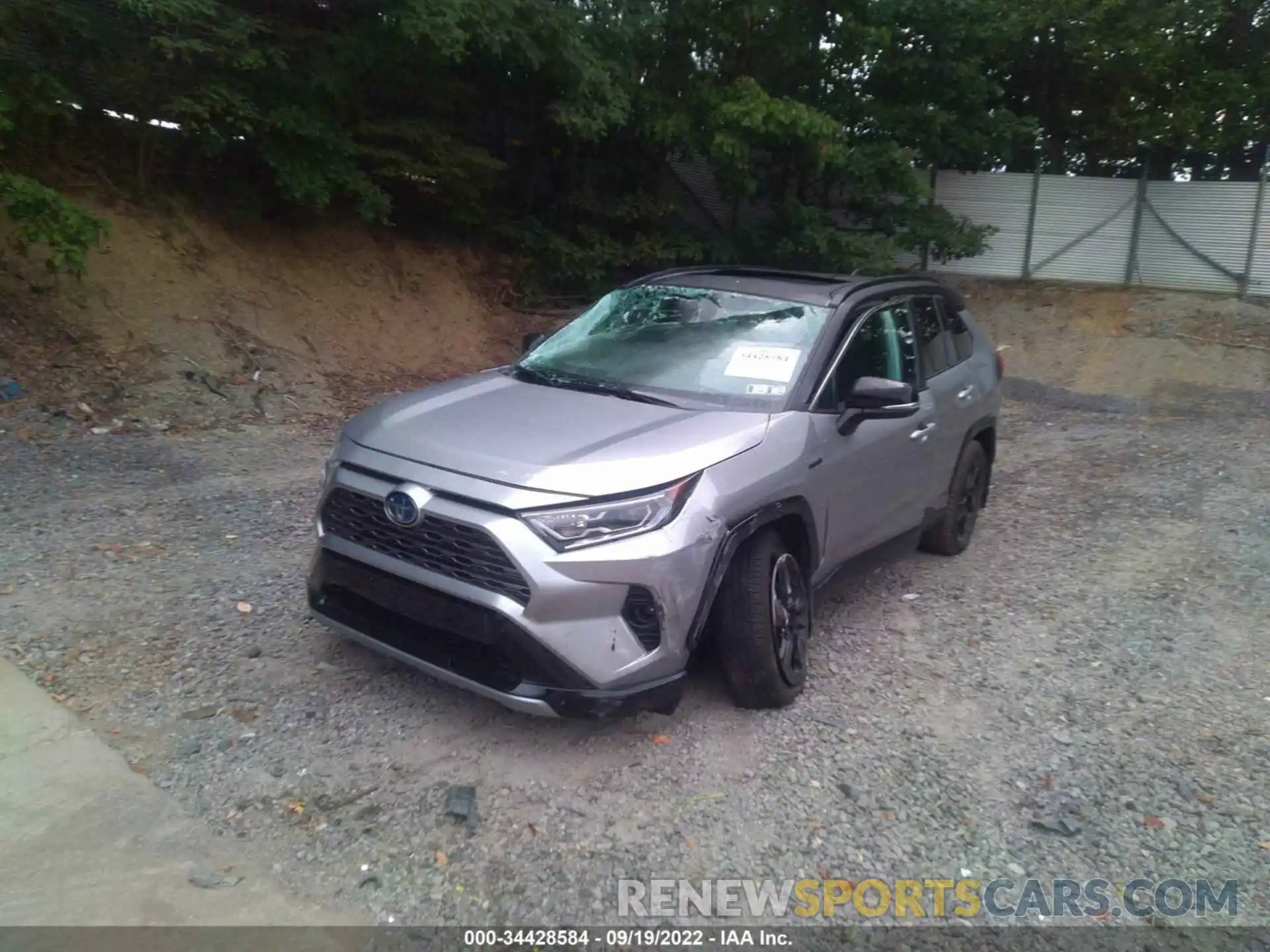 6 Фотография поврежденного автомобиля 4T3EWRFV9LU005600 TOYOTA RAV4 2020