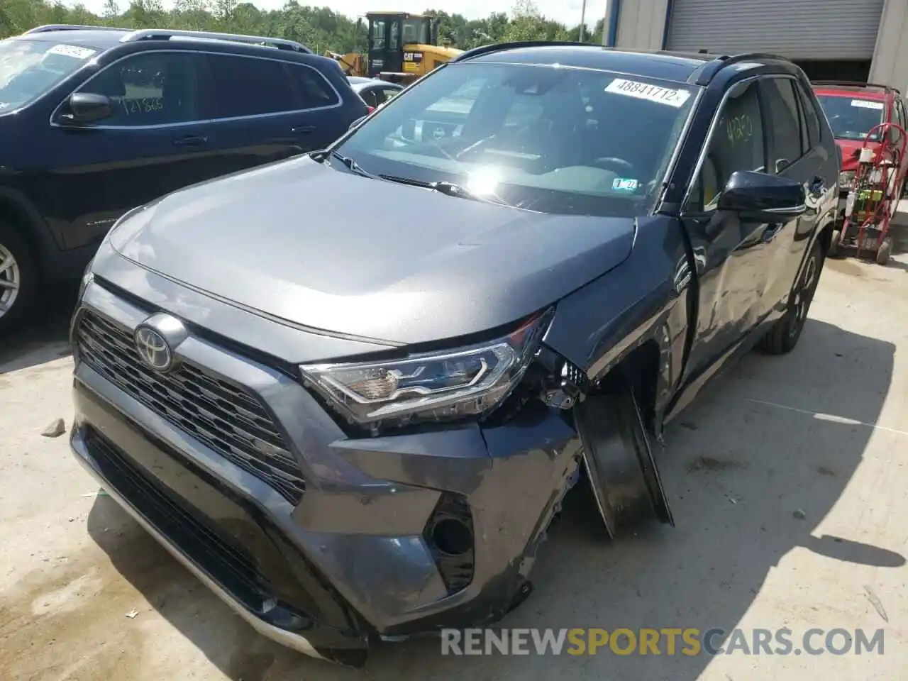 2 Photograph of a damaged car 4T3EWRFV9LU006908 TOYOTA RAV4 2020