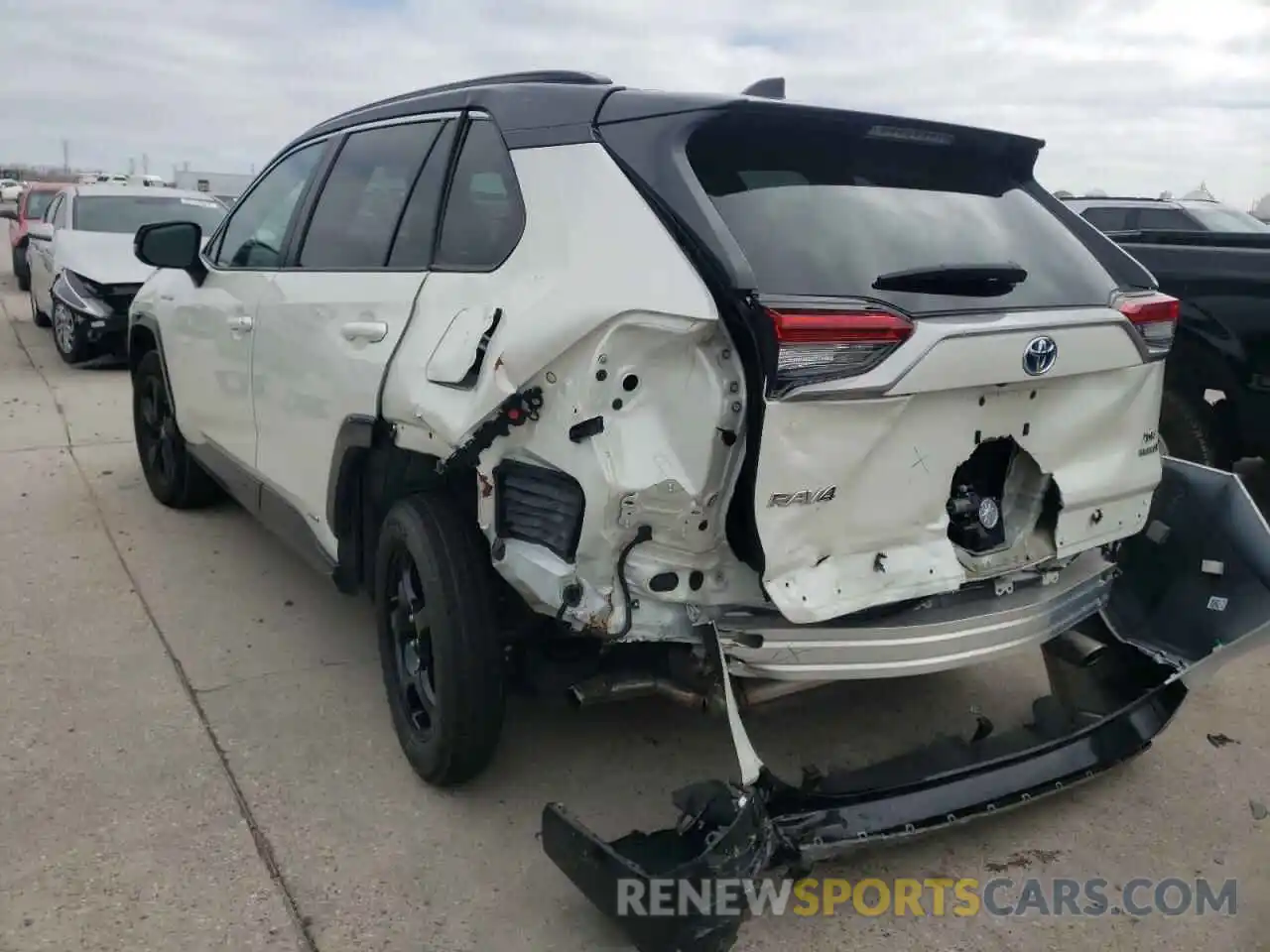 3 Photograph of a damaged car 4T3EWRFVXLU001460 TOYOTA RAV4 2020