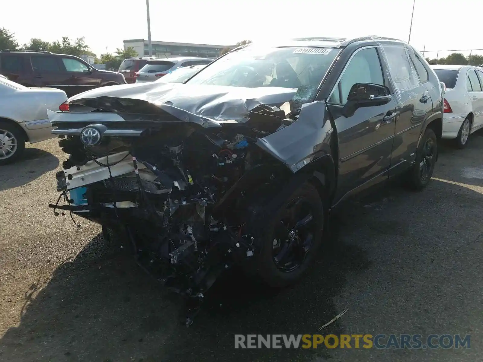 2 Photograph of a damaged car 4T3EWRFVXLU009915 TOYOTA RAV4 2020