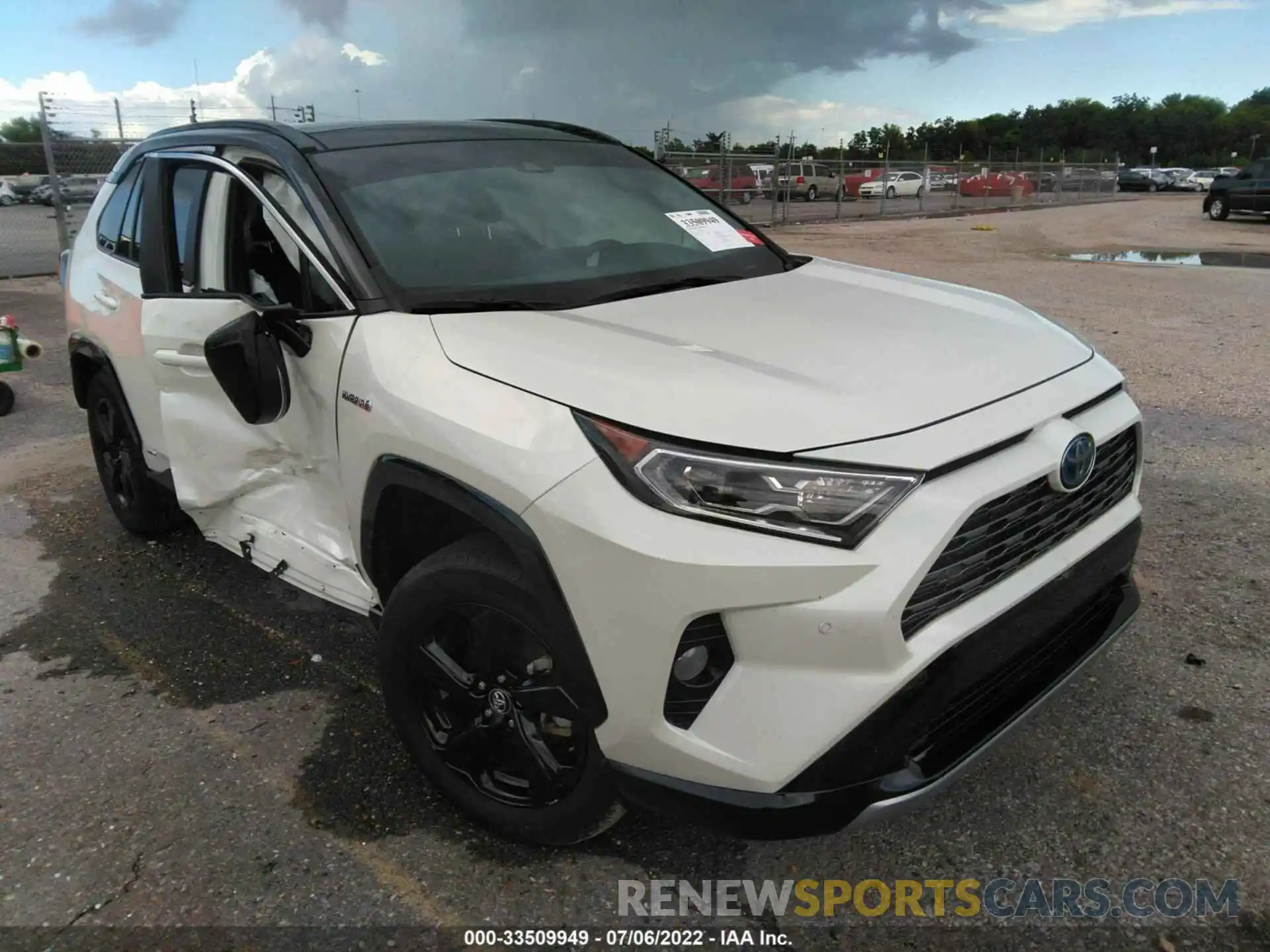 1 Фотография поврежденного автомобиля 4T3EWRFVXLU010403 TOYOTA RAV4 2020