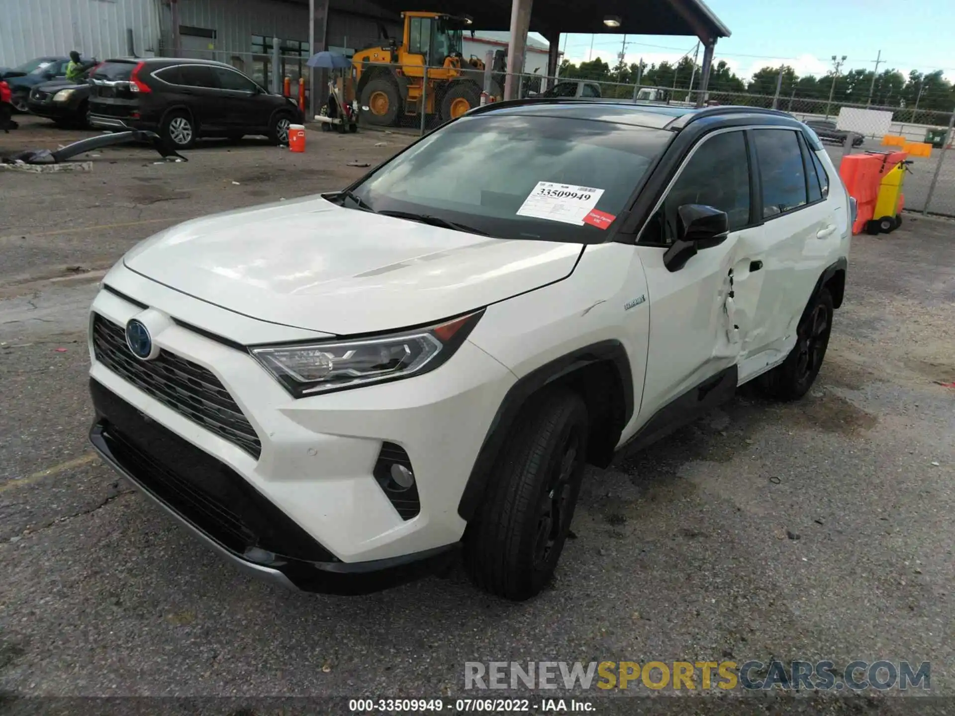 2 Фотография поврежденного автомобиля 4T3EWRFVXLU010403 TOYOTA RAV4 2020