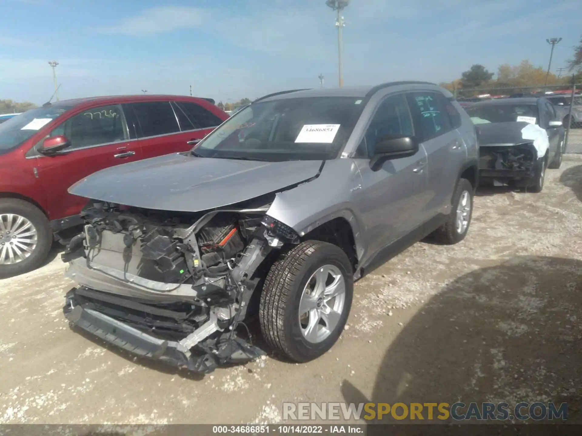 2 Photograph of a damaged car 4T3L6RFV0LU001832 TOYOTA RAV4 2020