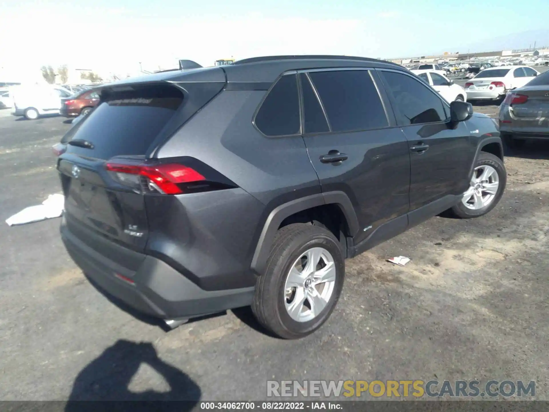 4 Photograph of a damaged car 4T3L6RFV2LU004795 TOYOTA RAV4 2020