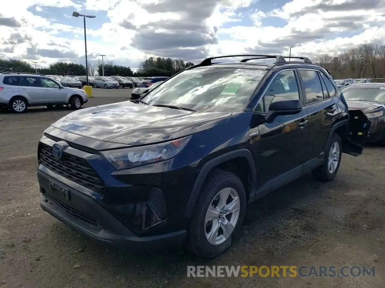 2 Photograph of a damaged car 4T3L6RFV5LU005195 TOYOTA RAV4 2020