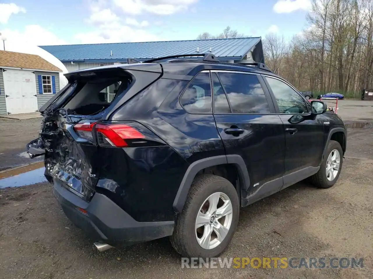 4 Photograph of a damaged car 4T3L6RFV5LU005195 TOYOTA RAV4 2020