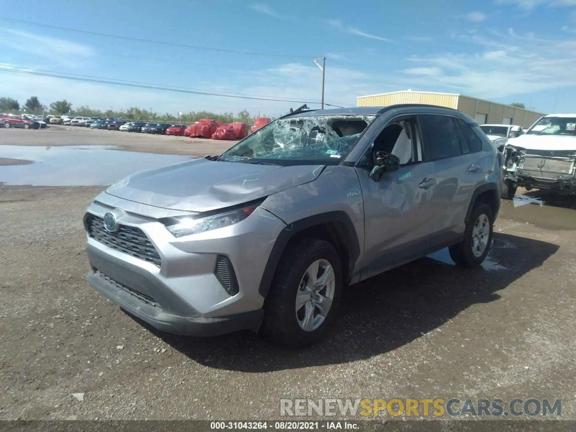 2 Photograph of a damaged car 4T3L6RFV6LU001608 TOYOTA RAV4 2020