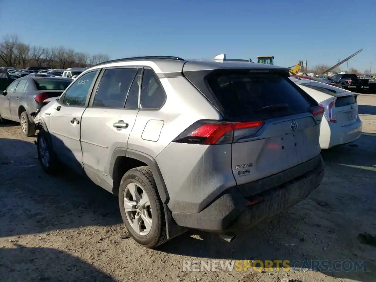 3 Photograph of a damaged car 4T3L6RFVXLU002132 TOYOTA RAV4 2020