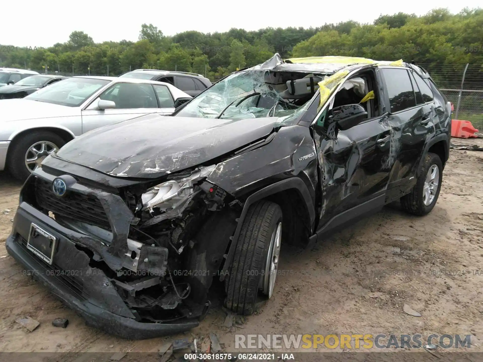 2 Photograph of a damaged car 4T3LWRFV3LU003882 TOYOTA RAV4 2020